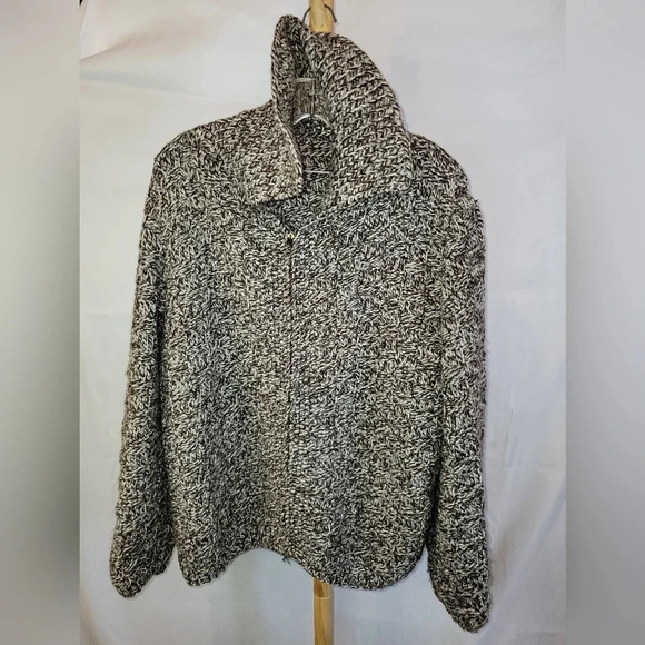 Vintage  Handmade Sweater Brown and White Knitted Zipper front - Picture 3 of 12